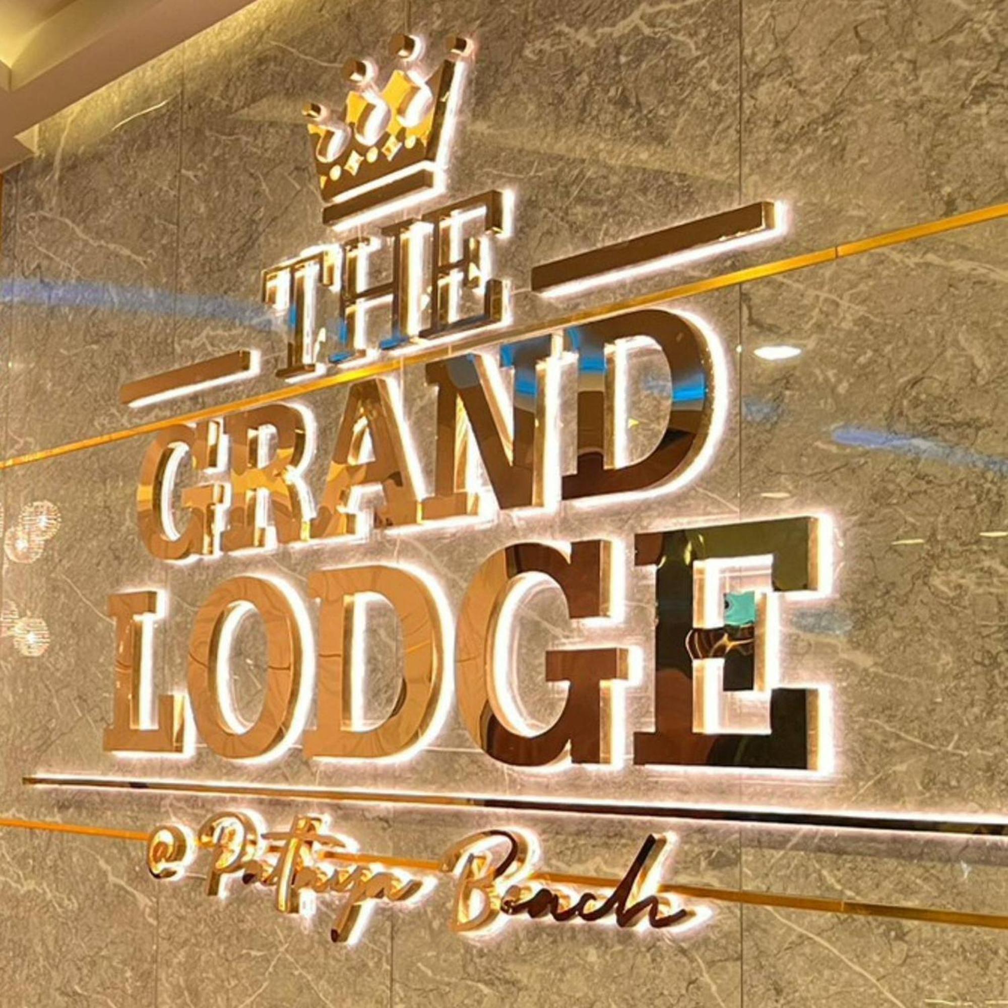 The Grand Lodge Патая Екстериор снимка