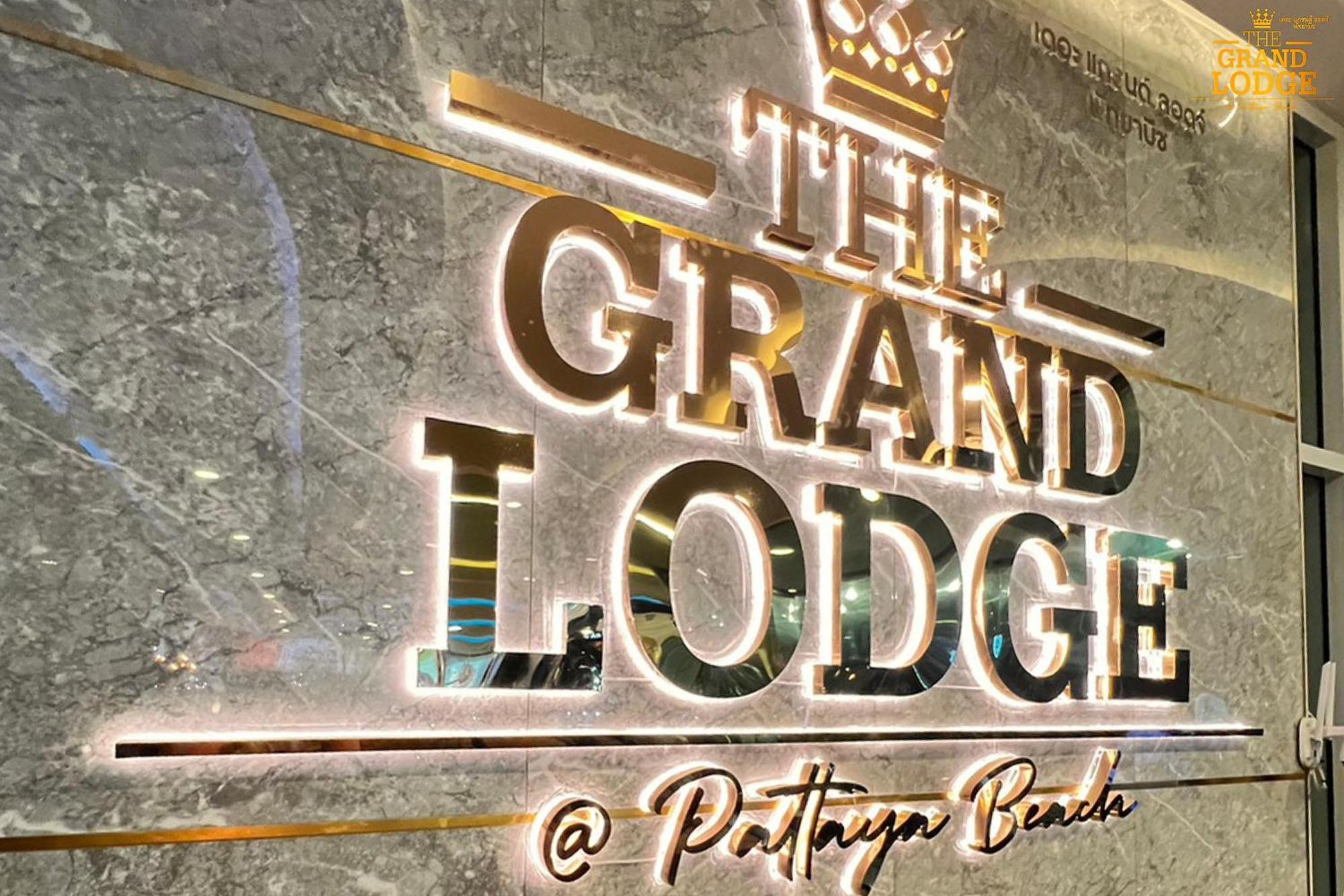 The Grand Lodge Патая Екстериор снимка